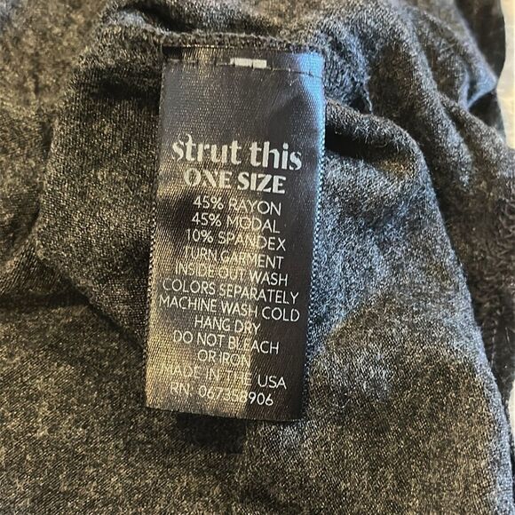 Strut This Women’s Black & Grey Camouflage Tank Top - One Size - Picture 4 of 6